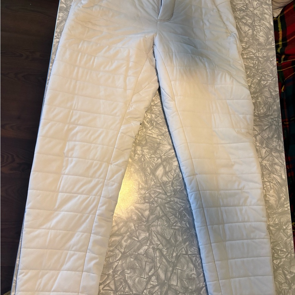 Lululemon Athletica Light Gray Quilted Pants